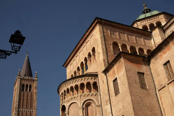 Katedrale Santa Maria Assunta Parma, İtalya