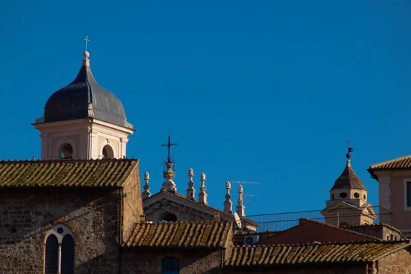 ジョバンニ バッティスタ カバリエリ ロディ教会とイタリア鐘楼あたりのOrdariato Militare ローマ イタリア 高品質の写真 — ストック写真