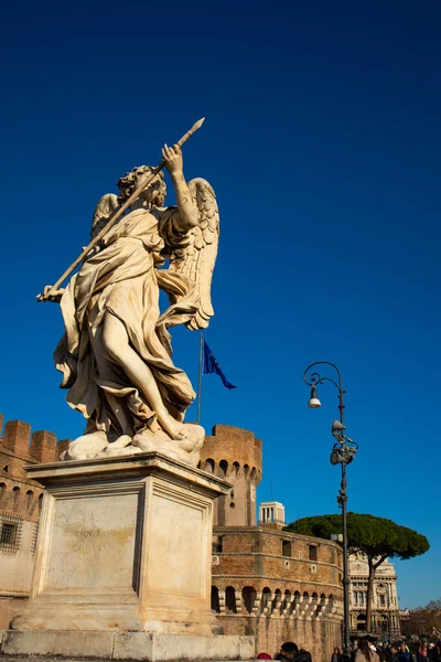  Ponte de SantAngelo Köprüsü Melek Heykeli, Roma, İtalya
