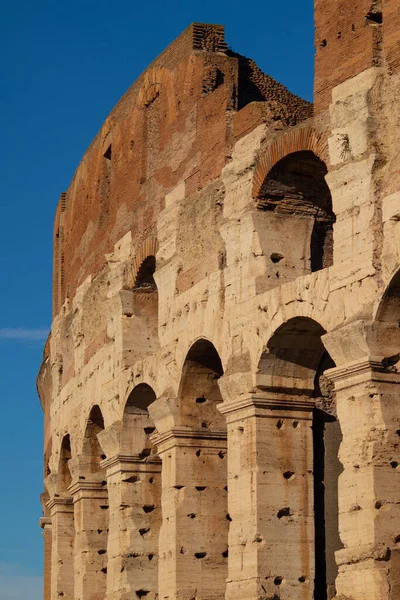 Vista do Coliseu Romano, Coliseu Romano, Roma, Lácio. Itália — Fotografia de Stock