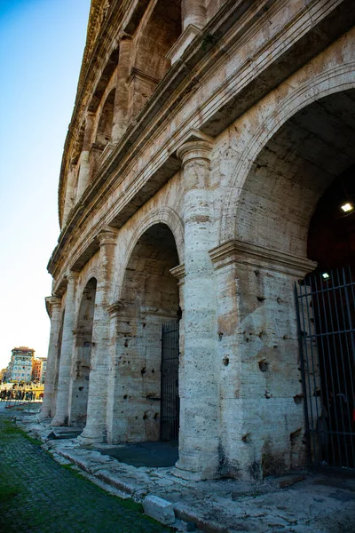 Vista do Coliseu Romano, Coliseu Romano, Roma, Lácio. Itália — Fotografia de Stock