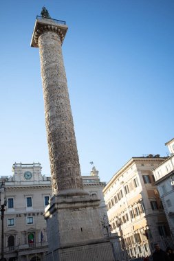 Piazza Colonna 'da Marcus Aurelius' un sütununda. Roma, İtalya