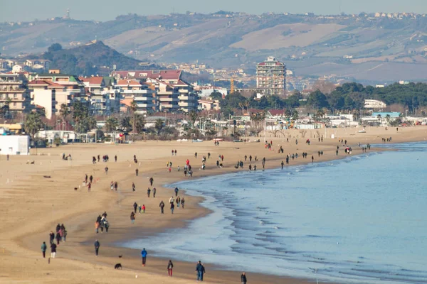 Pescara, Abruzzo, İtalya plajı manzarası