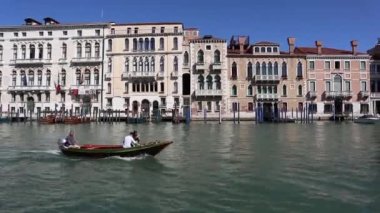 Venedik mimarisinin Büyük Kanal, Venedik İtalya 'daki Tragetto yelkenlisinden görünüşü