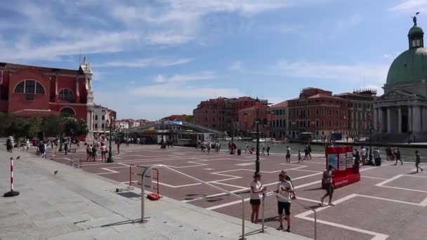 Primeira vista panorâmica de Veneza chegou à estação ferroviária, Veneza Itália — Vídeo de Stock
