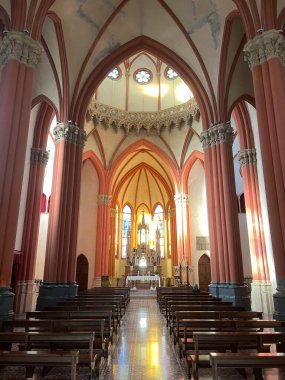 Neogotik Chiesa Parrocchiale di Santa Maria di Venezzano, Bologna. İtalya. Yüksek kalite fotoğraf