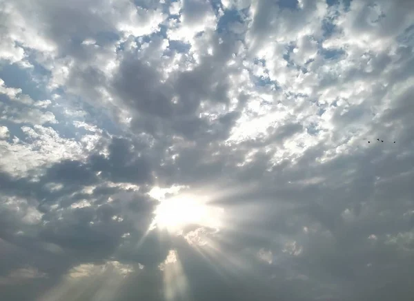 ⬇ Скачать Картинки Красивые Облака Солнце, Стоковые Фото Красивые.