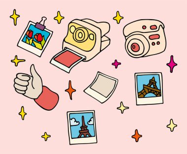 Sosyal ağlardaki romantik hikayeler için bir dizi fotoğraf ve fotoğraf makinesi. Renkli Doodle biçimi