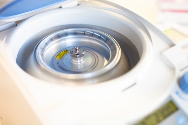 Eğirme santrifüjü