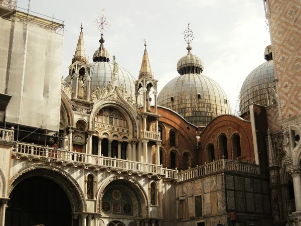 A Catedral Patriarcal Basílica de São Marcos (Basílica de São Marcos ou Basílica Cattedrale Patriarcale di San Marco in Italianand) - capela do Doge — Fotografia de Stock