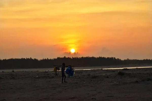 Wschód Słońca Nad Linią Drzew Tajpur Morze Plaża Zachodni Bengal — Zdjęcie stockowe