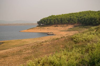Kangshabati Nehri, Mukutmanipur, Batı Bengal, Hindistan 'daki baraj manzaralı.