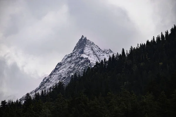 Neve Rivestita Vista Montagna Dalla Valle Harsil Mattino Uttarakhand India — Foto Stock