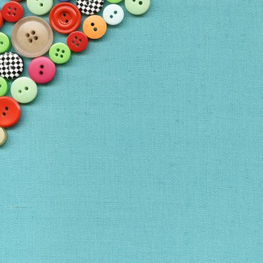 Düğmeleri kumaş üzerine