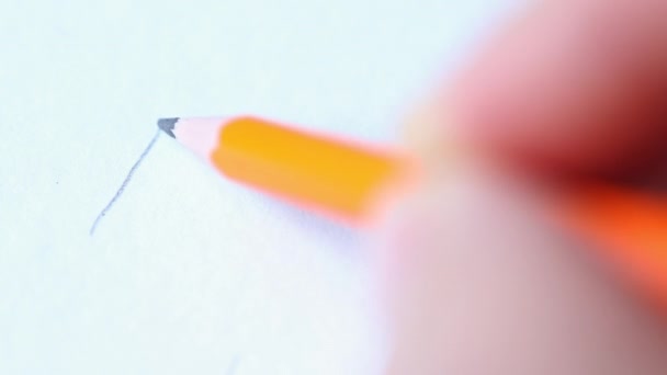 Close-up de desenhar gráficos com lápis — Vídeo de Stock