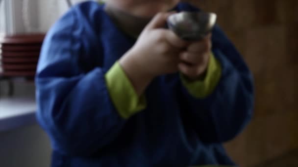 A little boy eating ice cream — Stock Video