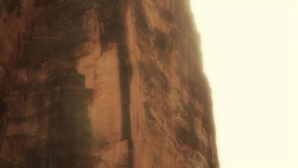 A couple in zion national park — Stock Video