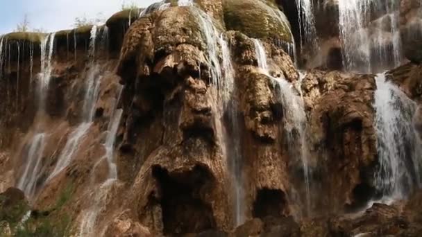 九寨溝渓谷で豪華な滝 — ストック動画