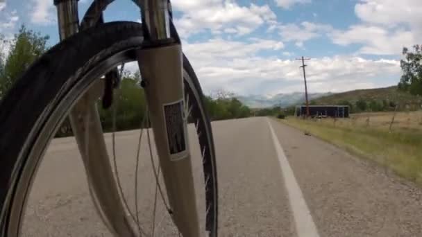 Spinning bike tire — Stock Video