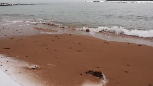 Praia de areia coberta de neve — Vídeo de Stock