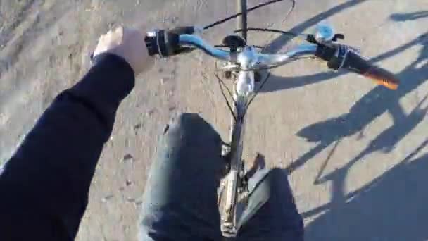 Man on a bike ride — Stock Video