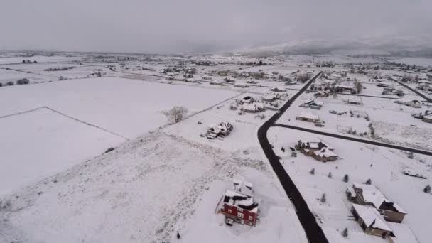 Casas de campo después de tormenta — Vídeos de Stock