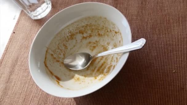 Empty soup bowl on table — Stock Video