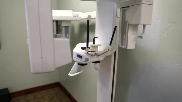 Máquina de raios-x em um consultório de dentista — Vídeo de Stock