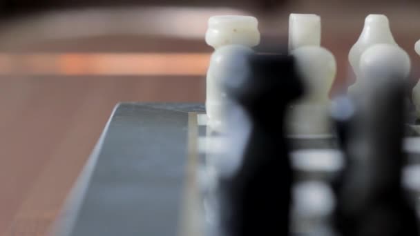 Tablero de ajedrez de mármol tallado a mano — Vídeos de Stock