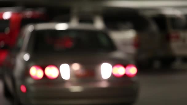 Carros estacionados dentro da garagem — Vídeo de Stock
