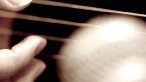 弹吉他的女孩 — 图库视频影像