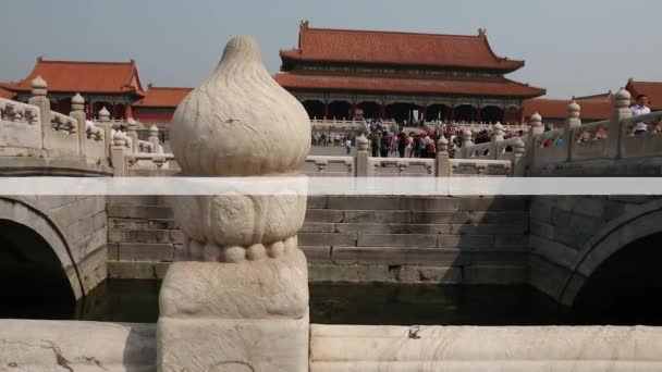 Turister i gamla staden i Pingyao — Stockvideo