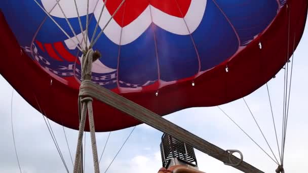 Láng belsejében hőlégballon — Stock videók