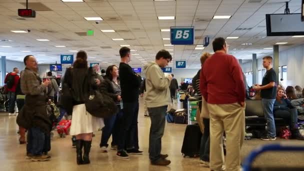 People inside an airport — Stock Video