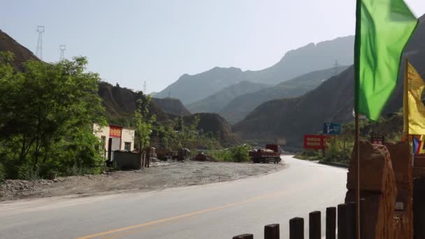 Дорога в долину Цзючжайгоу — стоковое видео