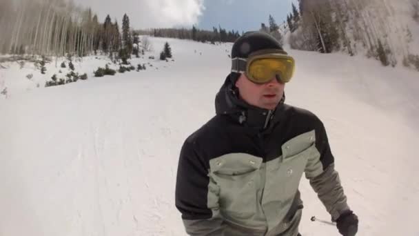 Man skiing on ski resort — Stock Video