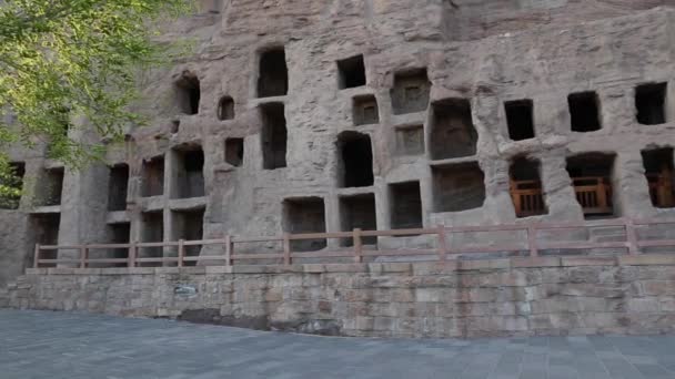 Cuevas en las grutas de Yungang en Datong — Vídeo de stock