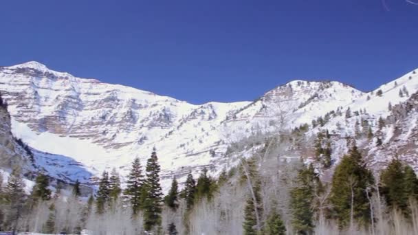 Mountain range covered in snow — Stock Video