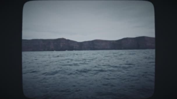 Άποψη της Cliffs of Moher από μια βόλτα με βάρκα — Αρχείο Βίντεο