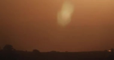 Gün batımında kırsal alan