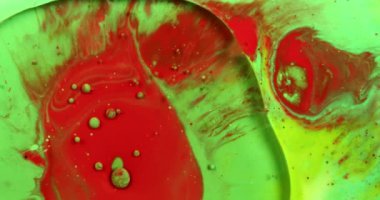 Galaksi renkleri patlıyor ve yayılıyor