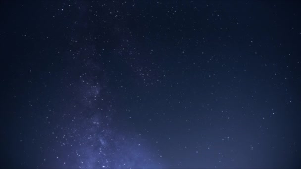 Vista nocturna de la galaxia Vía Láctea — Vídeo de stock