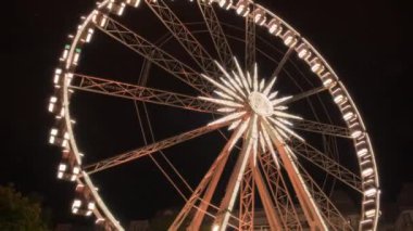 Yanmış dönme dolap sürüşünün zamanlaması