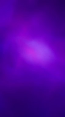 Dalgalı mor ışıklar soyut bir şekilde akıyor. Dikey arkaplan. Yavaş çekim.