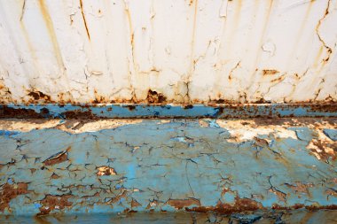 Paslı Metal Mavi Kiriş ve Flaking Boya