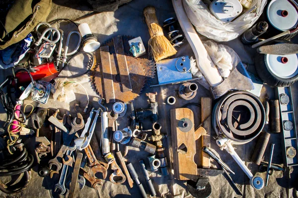 Débris et outils de malbouffe — Photo