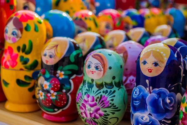 Russian Wooden Puzzle Dolls — Stock Photo, Image