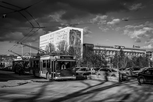 Tram noir et blanc — Photo