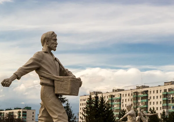 Samen sät Statue des weißen Mannes — Stockfoto