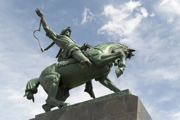 Estatua de Jinete de Caballo Salavat Yulaev en Ufa Rusia —  Fotos de Stock